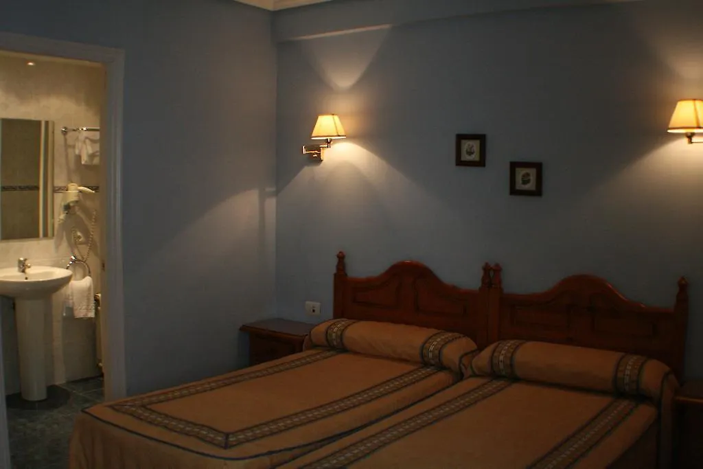 Pensión Bilbau 2*,